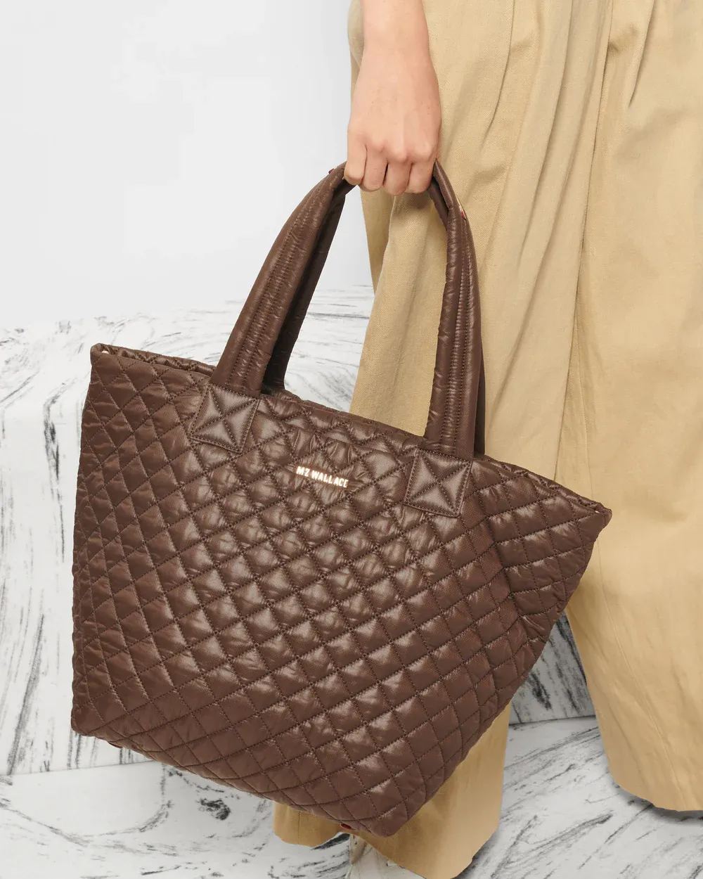 Medium Metro Tote Deluxe | Walnut